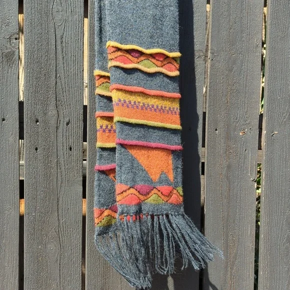 Gorgeous Peruvian Alpaca Scarf, Unisex, Like New, 8x66
